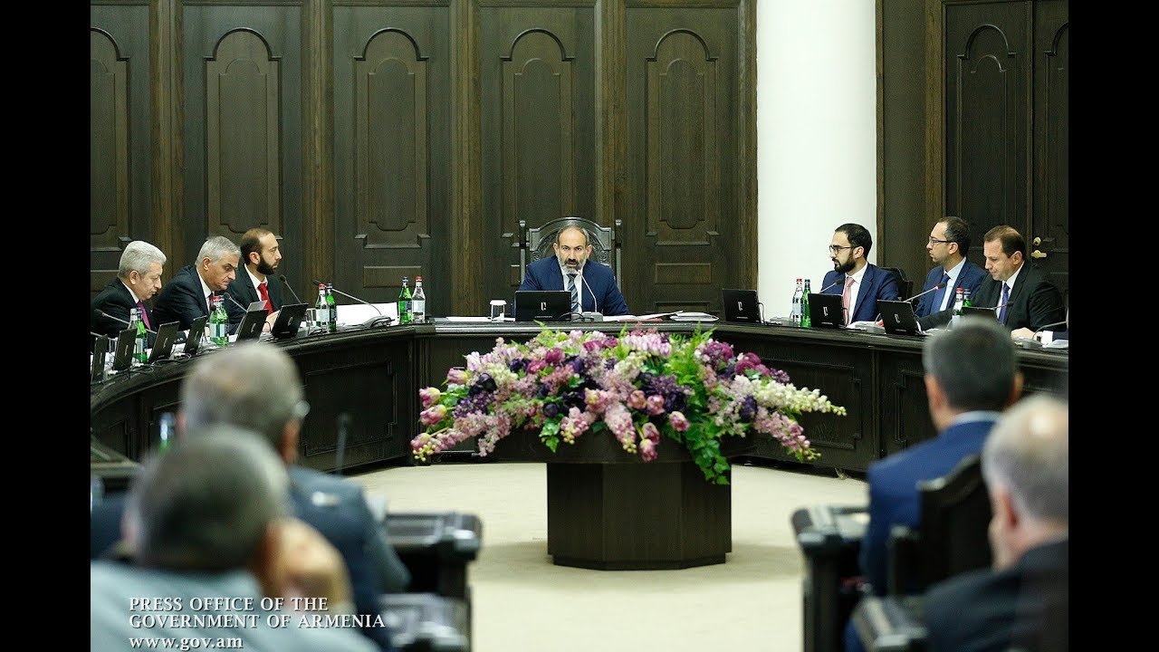 900 hogu ashkhatavardz kbardzrana